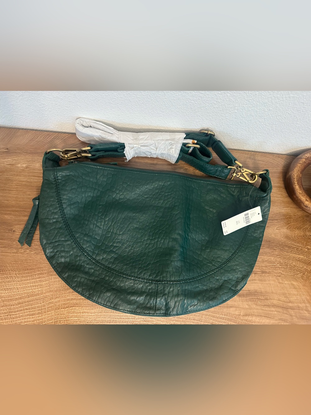 Anthropologie green crescent leather shoulder bag featuring gold-toned hardware - Picture 3 of 5